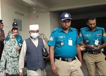 কাঠগড়ায় কাঁদলেন গাজী নজরুলের স্ত্রী মাকছুদা