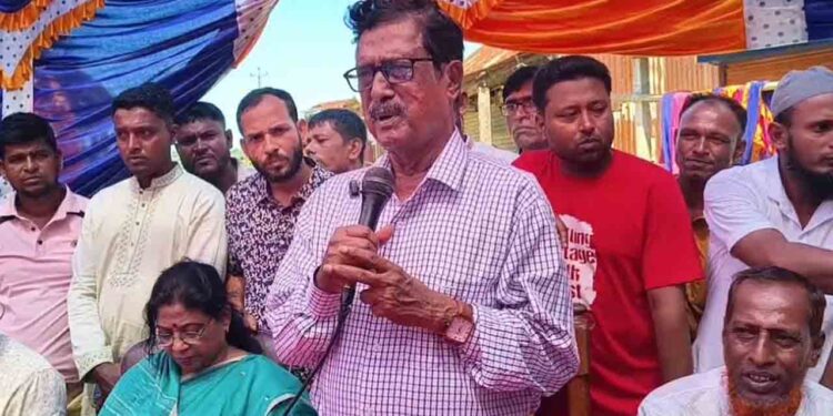 রিটেনে পাস করলে অ্যাডমিট কার্ড নিয়ে আসবা, ফোন করে দেব: ফজলুর রহমান