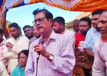 ‘লিখিত পাশের পর অ্যাডমিট নিয়ে আসবা, যেখানে ফোন করা লাগে করব’