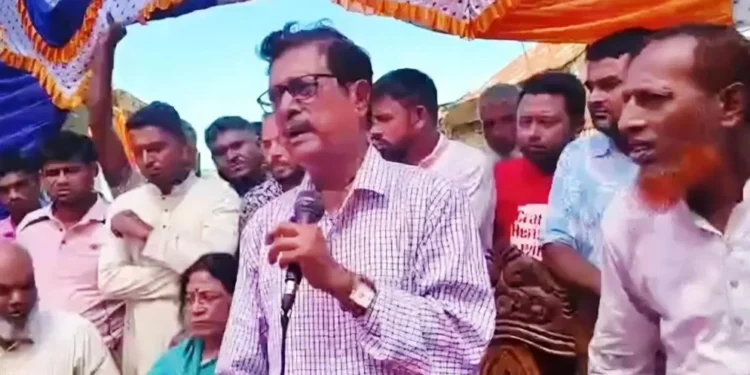 ‘লিখিত পাশের পর অ্যাডমিট নিয়ে আসবা, যেখানে ফোন করা লাগে করব’