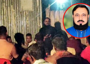 ‘অস্ত্র বানান, মার্ডার হলে আমি দেখব’ সমর্থকদের ইউপি চেয়ারম্যান