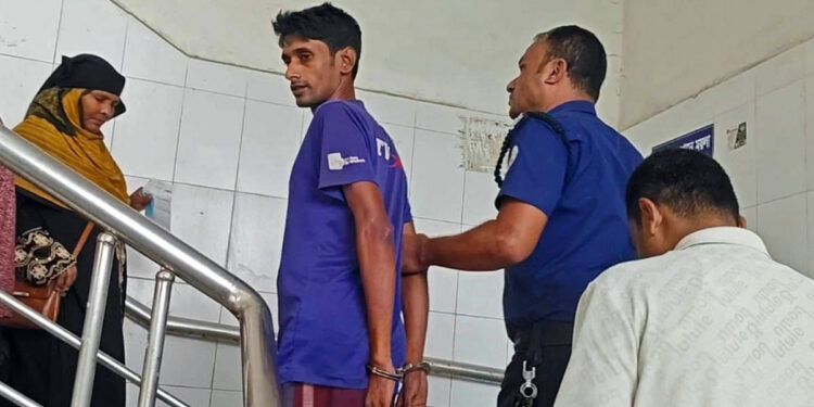 অভিযোগ নেই, তবু সাংবাদিকের ডোপ টেস্ট করল পুলিশ