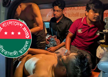 মীমাংসার বৈঠকে রণক্ষেত্র: ঢাবিতে মধ্যরাতে দুই হলের ছাত্রদলের সংঘর্ষ
