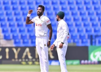 হাসানের হ্যাটট্রিক ও এবাদতের দাপটে ১০৬ রানের লিড পেল বাংলাদেশ