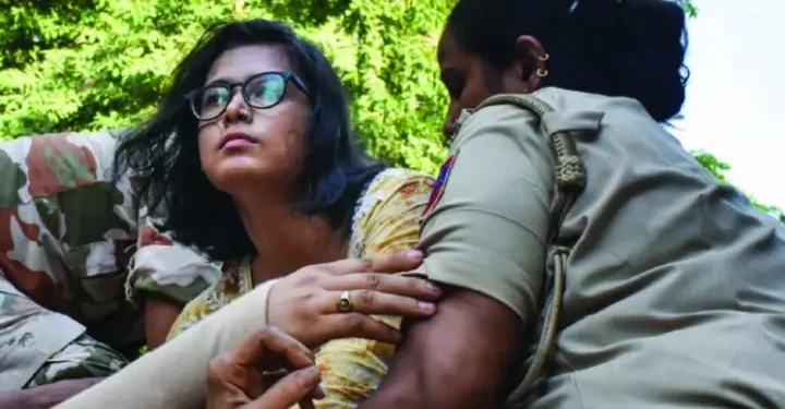 ভারতের তরুণদের সরকারবিরোধী আন্দোলনে বাংলাদেশের অভ্যুত্থান অনুপ্রেরণা জুগিয়েছে: নেহা বোরা