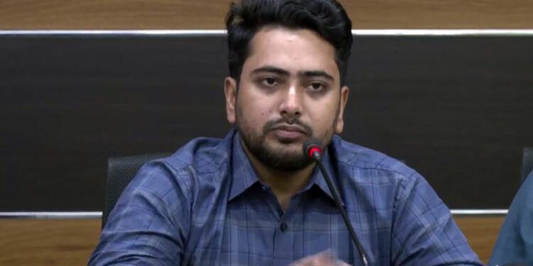 দেশবাসী তাকিয়ে আছে কবে স্বরাষ্ট্রমন্ত্রী পদত্যাগ করবেন: নাহিদ ইসলাম