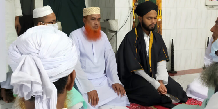 মসজিদে বিয়ে করেন শহীদ ওসমান হাদি, পরেছিলেন বাবার পাগড়ি ও আবা
