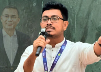 প্রধানমন্ত্রীকে আওয়ামী পুনর্বাসন লীগের সভাপতি বললে ভুল হবে কি না— প্রশ্ন সাদিক কায়েমের