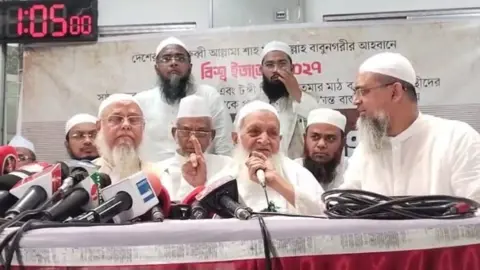 সাদপন্থিরা আর কখনো টঙ্গীর বিশ্ব ইজতেমা ময়দান ব্যবহার করতে পারবে না : হেফাজতে ইসলাম বাংলাদেশের আমির আল্লামা শাহ মুহিববুল্লাহ বাবুনগরী।