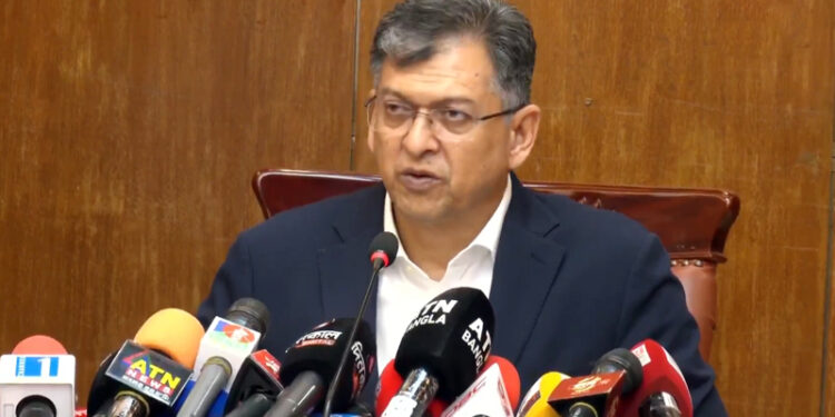 ঘোলা পানিতে মাছ শিকারের চেষ্টা করছে পতিত ফ্যাসিস্ট শক্তি: স্বরাষ্ট্রমন্ত্রী