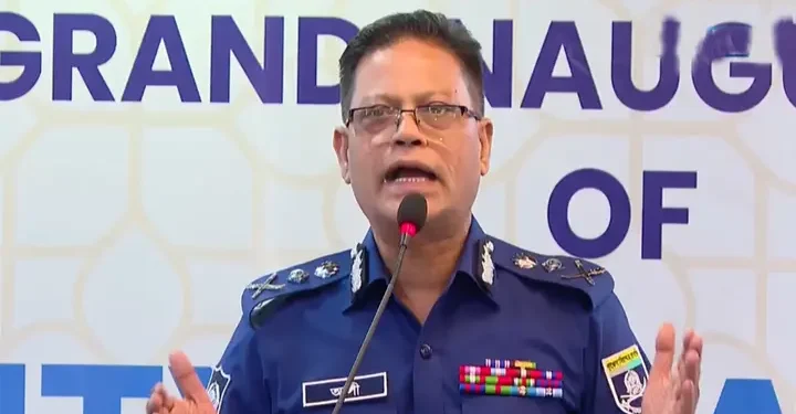 সরকার চাইলে ক্রসফায়ার করতেও পিছপা হবে না পুলিশ: আইজিপি